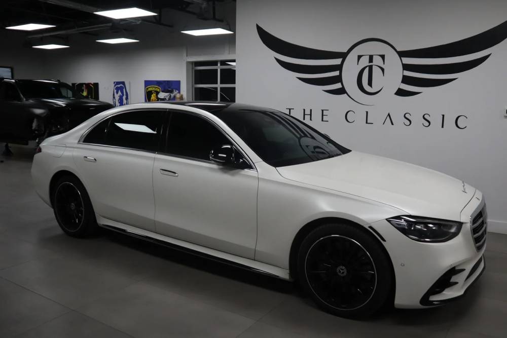 The Classic Lifestyle 2023 Mercedes-Benz