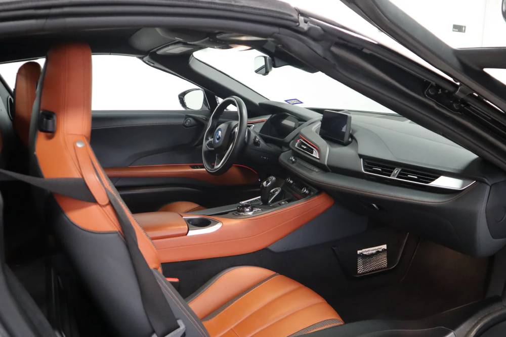 The Classic Lifestyle BMW I8 Roadster